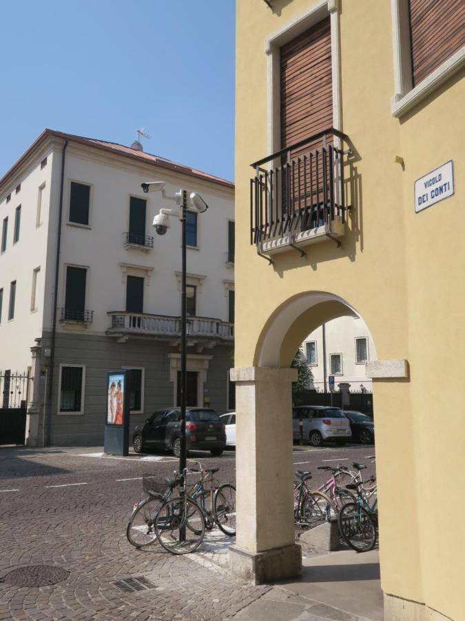 Foresteria Conti, Sulle Tracce Di Shakespeare Padova Ngoại thất bức ảnh